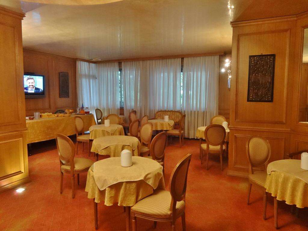 לנגנו Hotel Pagoda מראה חיצוני תמונה